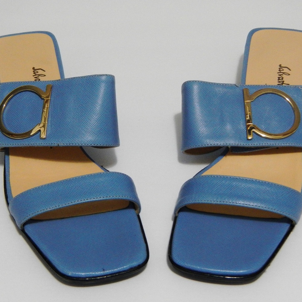 Salvatore Ferragamo Blue Sandals 1" Heel Sz 8